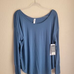 ✨️NWT✨️ Size Extra Large Blue Glyder Tie back Dolman Sleeve